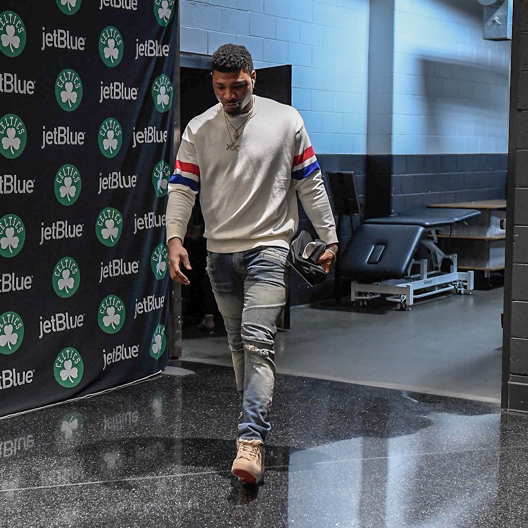 金年会平台包含离谱！转会期波士顿凯尔特人状态回暖拉齐奥围绕足总杯外线爆发，印第安纳步行者内部沟通备战法国杯的词条